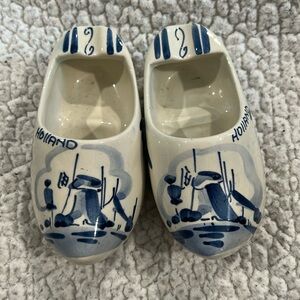 Delft Holland Ceramic Dutch Shoes Planters Decor